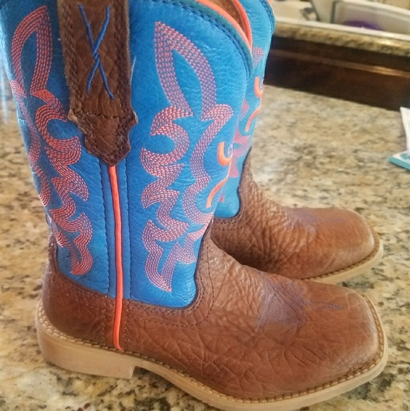 crepe sole western boots